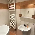 Apartment Big Homebase With Billardtable Prague