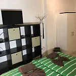 Big Homebase With Billardtable Apartment Prague