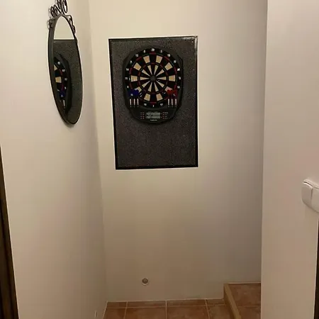 Apartment Big Homebase With Billardtable Prague