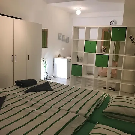 Apartment Big Homebase With Billardtable