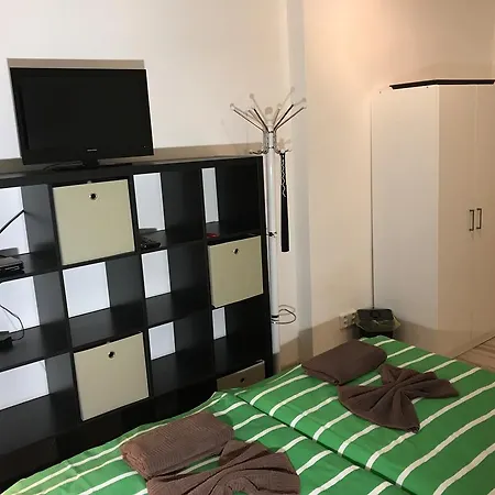 Big Homebase With Billardtable Apartment Prague